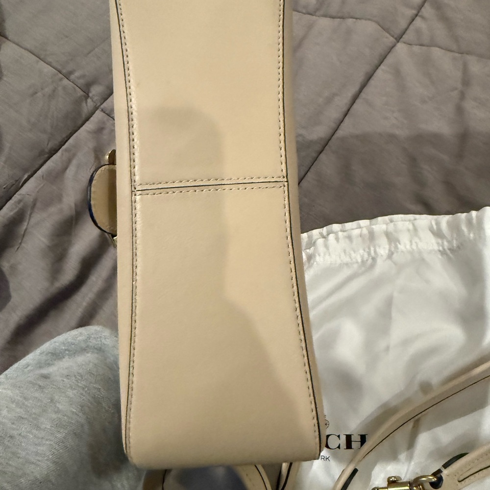 Coach Tabby Cream Leather Bag - Picture 5 of 11